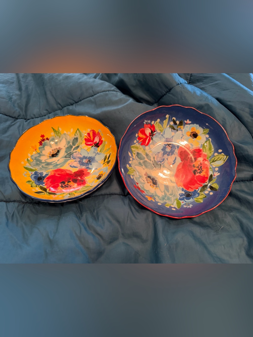 Pioneer Woman Floral Melody Pasta Bowls are a set of 2